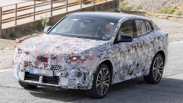 منافسة شرسة.. BMW تتحدى هيونداي أكيورا بسيارة كروس أوفر كوبيه جديدة