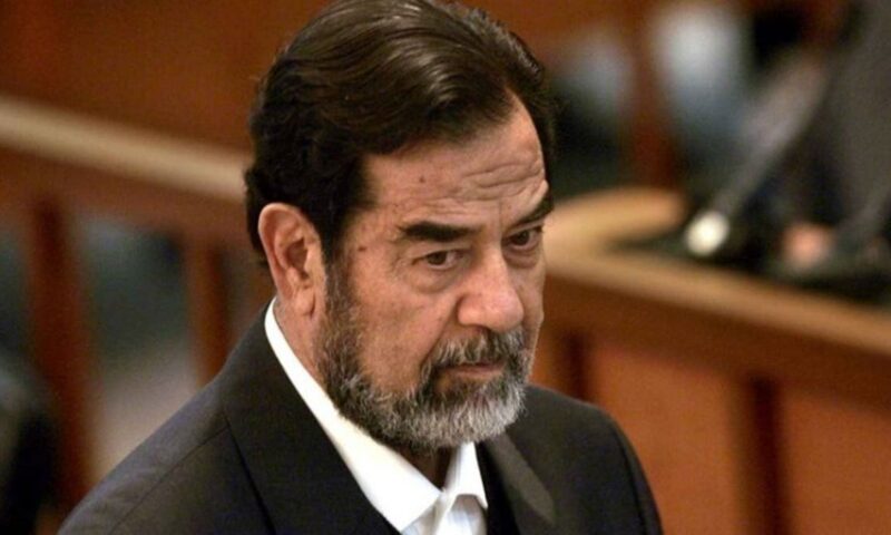 ضابط في CIA يكشف أسرار استجواب صدام حسين بعد اعتقاله