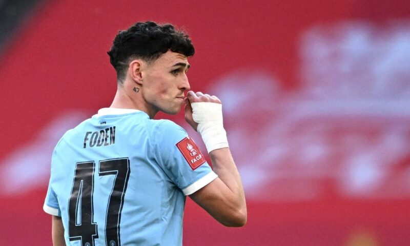 فودين يمدد عقده مع مانشستر سيتي