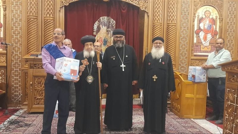 الأنبا دانيال يترأس احتفالية إيبارشية المعادي بالآباء المثاليين