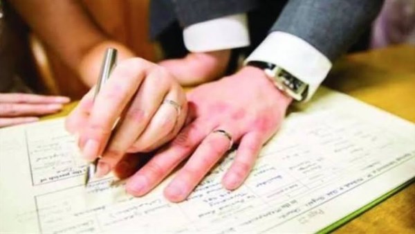 وداعاً لطوابير السجل المدني.. كيف تستخرج قسيمة زواج مميكنة من المنزل بالموبايل؟