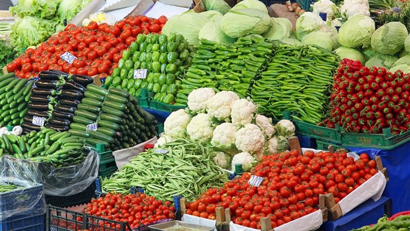 سعر الخضار اليوم، انخفاض الطماطم 8 جنيهات والليمون 15 وارتفاع 7 أصناف