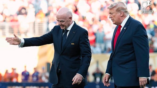 ترامب وإنفانتينو يسلمان نجوم إسبانيا الميداليات وكأس العالم