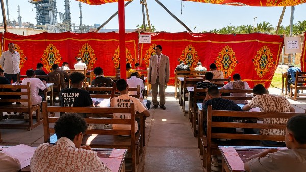 بدء الاختبارات التحريرية للقبول بالمدرسة الثانوية الفنية لمياه الشرب بمسطرد | صور
