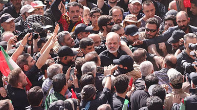 بعد أشهر من غيابه، ظهور أحمد وحيدي الرجل الأخطر بإيران في عزاء خامنئي (فيديو)