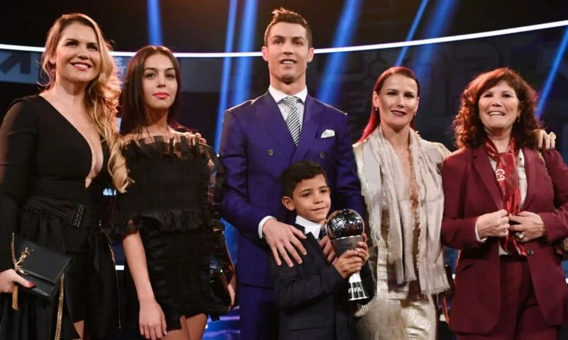 شقيقة رونالدو تعلن اعتزاله اللعب مع البرتغال بعد كأس العالم