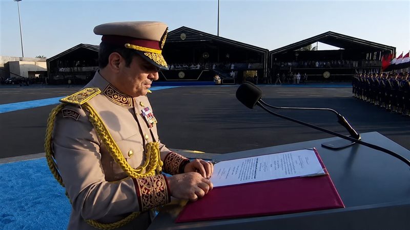 السيسي يفتتح مقر القيادة الإستراتيجية للدولة.. ويؤكد: مصر دولة سلام واستقرار.. وقادرة على التصدي للتحديات