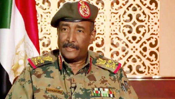 رئيس مجلس السيادة السوداني: استرداد حقوق الشعب واجب لن نفرط فيه