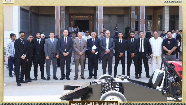 رئيس جامعة الزقازيق : نولي اهتمامًا كبيرًا بدعم المشروعات الطلابية المبتكرة وربط التعليم بالتطبيق العملي
