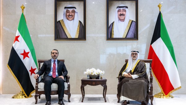 وزير الخارجية الكويتي ونظيره السوري يبحثان آخر التطورات بالمنطقة