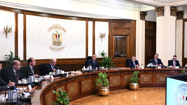 تنفيذًا لتكليفات الرئيس.. مدبولي يوجه بصياغة البرنامج الاقتصادي الوطني بأسلوب يخاطب مختلف الفئات