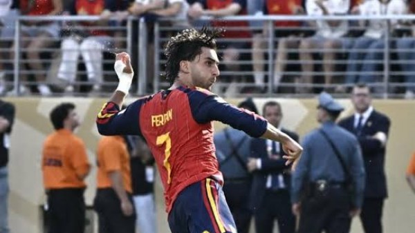 “تريبونا”: “ليفربول” يدخل سباق التعاقد مع فيران توريس بعد تألقه مع “برشلونة” ومنتخب إسبانيا