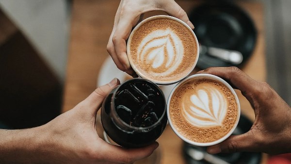 جمعية القلب الأمريكية: 5 أكواب قهوة يوميًا قد تكون آمنة للقلب