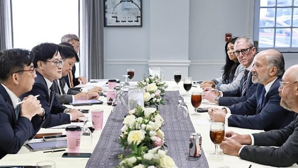 كوريا الجنوبية تؤكد التزام الولايات المتحدة بسقف الرسوم الجمركية البالغ 15%