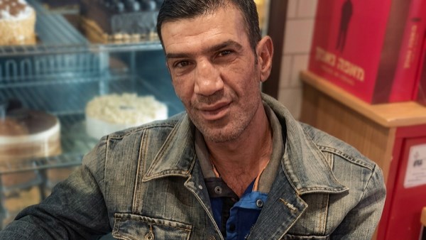 محافظة القدس: استشهاد مواطن فلسطيني برصاص الاحتلال الإسرائيلي عند حاجز مخيم شعفاط