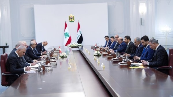 رئيس وزراء العراق يؤكد أهمية الدخول في شراكات اقتصادية مع لبنان بمختلف القطاعات