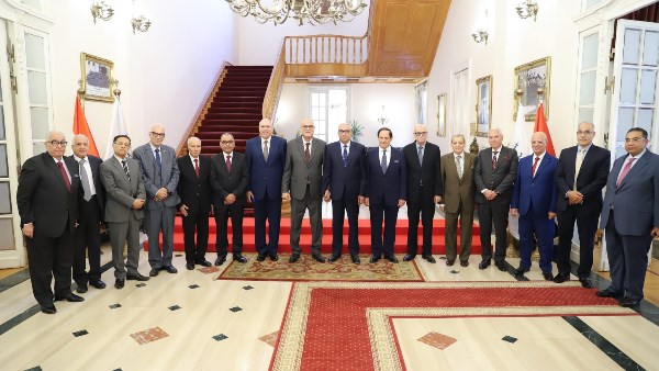 رئيس مجلس الدولة يستقبل رئيس هيئة قضايا الدولة لتقديم التهنئة