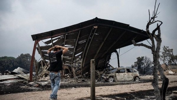 احتراق 240 منزلاً وتفحم الغطاء النباتي ومركبات جنوب غرب فرنسا.. والنيران تقترب من بوردو