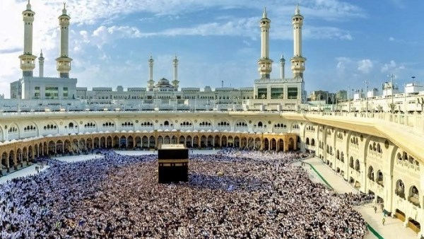 “عناية الحرمين” تواصل تعزيز الرسائل التوعوية لرفع مستوى راحة وسلامة قاصدي المسجد الحرام