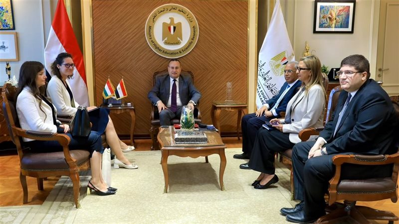 وزير التعليم العالي يبحث مع سفيرة المجر سبل تعزيز التعاون المشترك