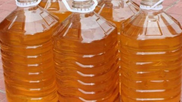 من مخلفات الدواجن إلى مائدة المصريين .. كيف تتحول الزيوت المجهولة لقنبلة صحية؟