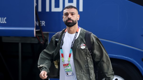أردوغان يتابع الصفقة بنفسه | محمد صلاح يقضي إجازته في اليونان .. وبشكتاش يترقب كلمة الحسم