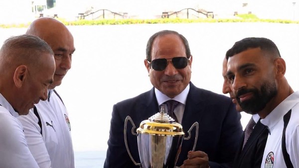 محمد مراد يكشف كواليس لقاء الرئيس السيسي ببعثة منتخب مصر بعد إنجاز المونديال