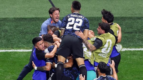 موعد مباراة إسبانيا والأرجنتين في نهائي كأس العالم