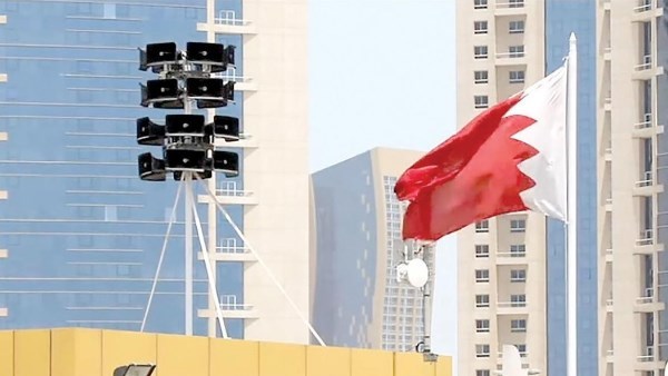 دفاعات البحرين تتصدى لهجمات جوية إيرانية وسط تصاعد المواجهة الإقليمية