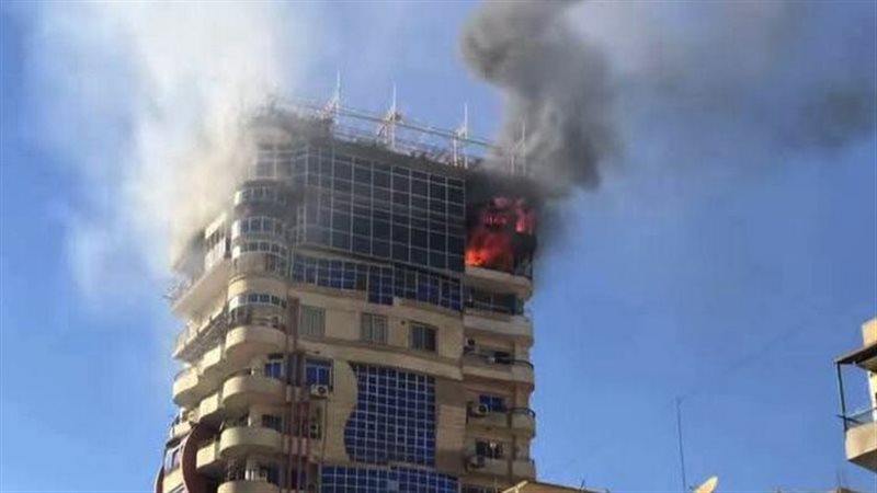 اندلاع حريق في برج معهد الاتصالات بسوهاج (صور)