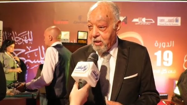 سامي مغاوري : المسرح عشقي .. واللعبة حقق نجاحه لأنه بيعبر عن الكوميديا الحقيقية | فيديو