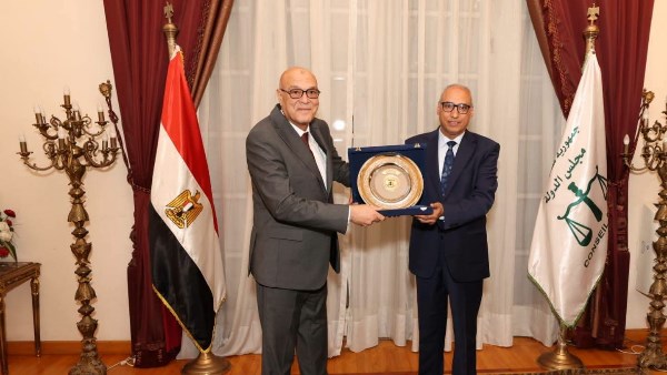 رئيس مجلس الدولة يشيد بدور قضايا الدولة في صون المال العام وحماية حقوق الوطن