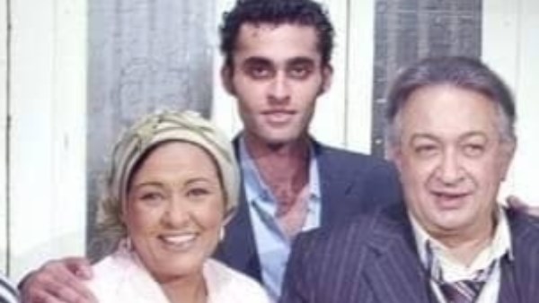 وداعًا أبطال “حضرة المتهم أبي”.. السرطان يخطف نجومًا تركوا بصمة لا تُنسى