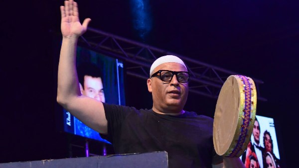 تامر عبدالمنعم يوجه التحية للفخراني : كورنيش الإسكندرية يستعيد أمجاده بـــ الملك لير