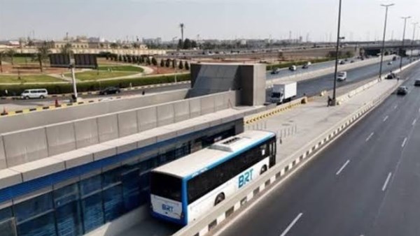 الشركة المصرية للأتوبيس الترددي توضح ملابسات حادث الخصوص: لا إصابات بين الركاب