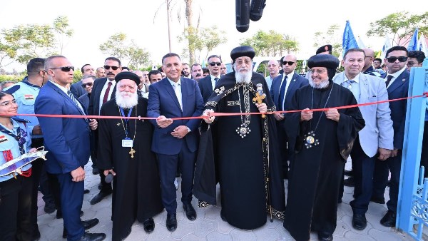 مُشيدًا بمجمع أغصان الزيتون.. البابا تواضروس: الإنسان يحتاج إلى «واحات» تمنحه الراحة وسط ضغوط الحياة|صور