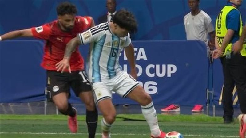بداعي الخطأ، الفار يلغي الهدف الثاني لمصر في مرمى الأرجنتين