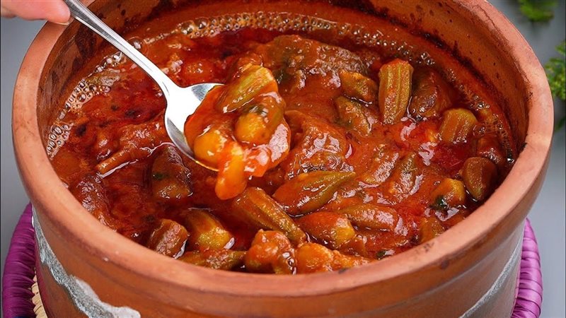 طريقة عمل طاجن البامية باللحمة الضاني، لذيذة ومناسبة للعزومات