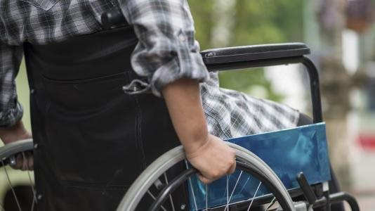 لحماية ذوى الإعاقة.. الحبس والغرامة عقوبة العزل والإهمال
