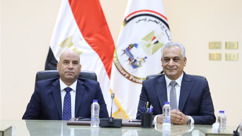 وزيرا الإنتاج الحربي والعمل يتفقان على خطة للتدريب المهني وتأهيل الشباب لسوق العمل