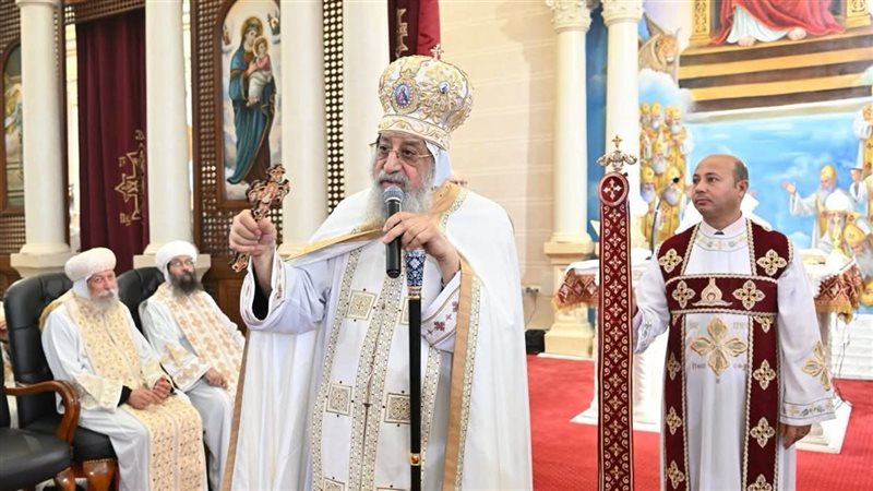 البابا تواضروس يرسم كهنة جددا في كاتدرائية العباسية