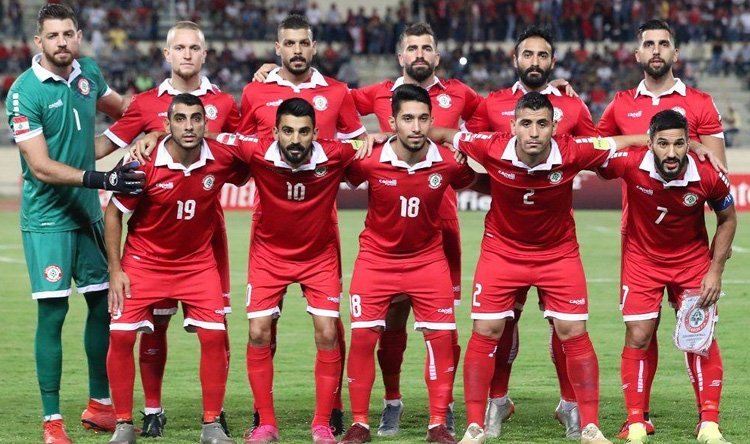 احتجاز نجم منتخب لبنان في المطار لهذا السبب
