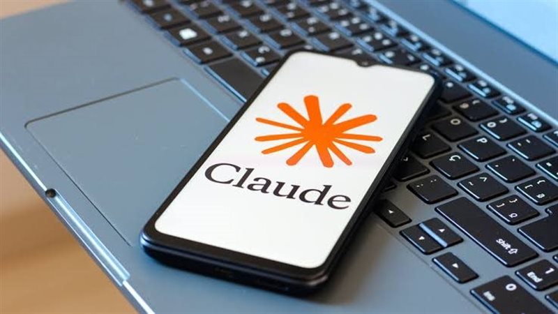 كيفية استخدام Claude Cowork من الهاتف، أنثروبيك توسع قدرات المساعد الذكي