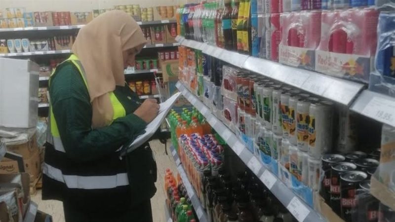 تموين الشرقية يضبط 4 أطنان دقيق بلدي وسماد ومواد دهانات