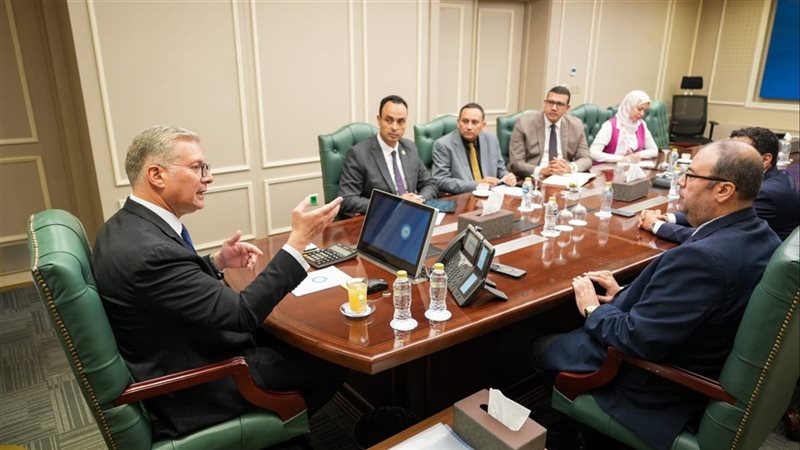 وزير البترول يبحث مع SLB توظيف الذكاء الاصطناعي لزيادة الإنتاج وتطوير بوابة مصر للاستكشاف