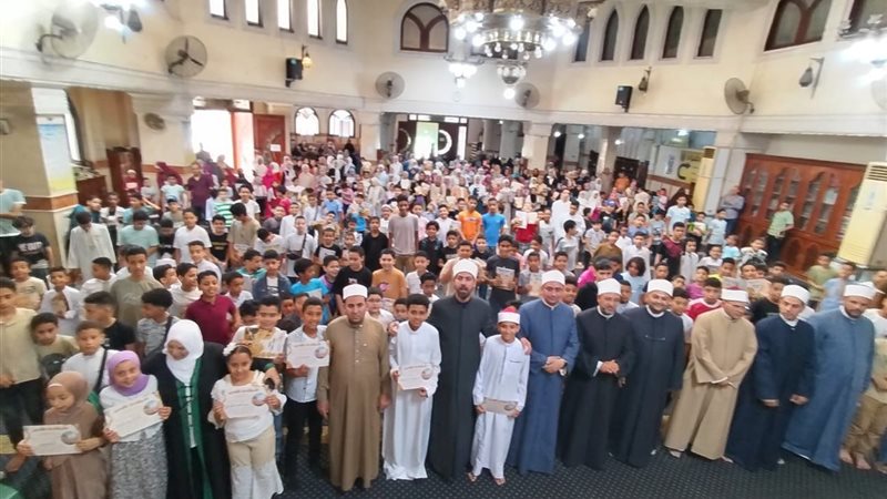 بعد الاعتداء عليه أثناء العمل، أوقاف الإسكندرية تطمئن على الحالة الصحية لعامل مسجد