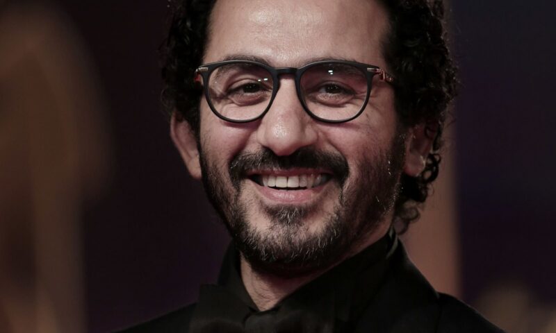 أحمد حلمي يؤيد مقترح تفعيل حق الأداء العلني