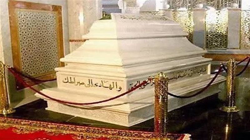 تفسير رؤية الضريح في المنام وعلاقته بانتهاء المشاكل والأزمات