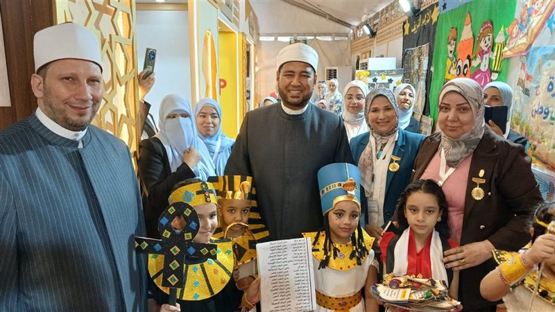 “جيل يقرأ جيل يبني”، جناح الأزهر يدشن أولى فعالياته بمعرض مكتبة الإسكندرية للكتاب