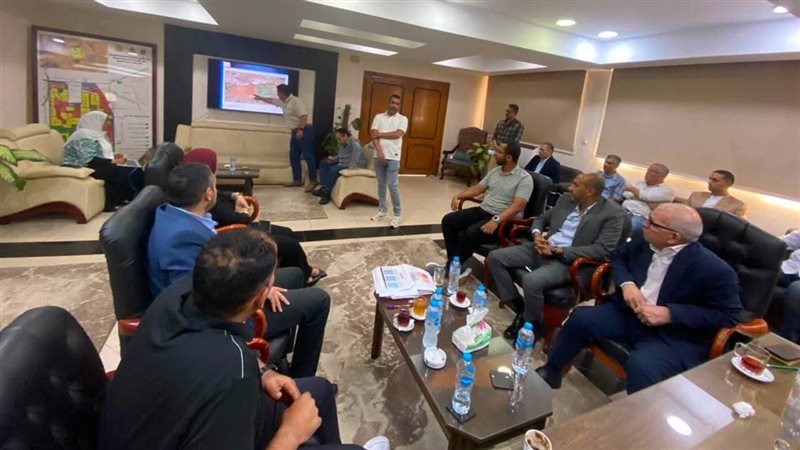 نائب رئيس هيئة المجتمعات العمرانية يتابع مشروعات المرافق بمدينة الشروق